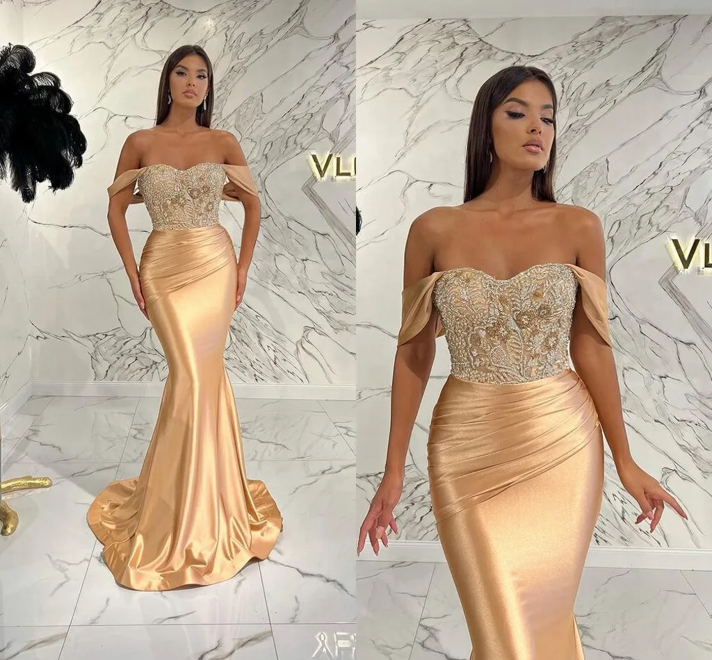 Wunderschönes Champagner-arabisches Dubai-Abendkleid, schulterfreies Meerjungfrau-Pailletten-Abschlussballkleid mit Perlen, plissiert, lange Roben de Soriee