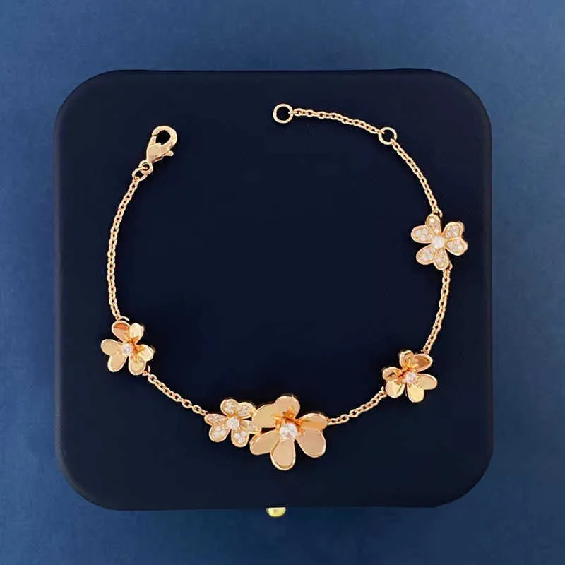 Designer de jóias de luxo pulseira link corrente vanca trevo pulseira 18k rosa ouro brilhante diamante completo entrelaçado multi flor pulseira de luxo e4ur