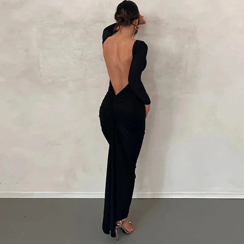 Backless Maxi sukienka Elegancka czerwona długie rękaw Sexy Ruched Bodeocn Evening Event Party for Women Spring Slim Christmas Fits 240219