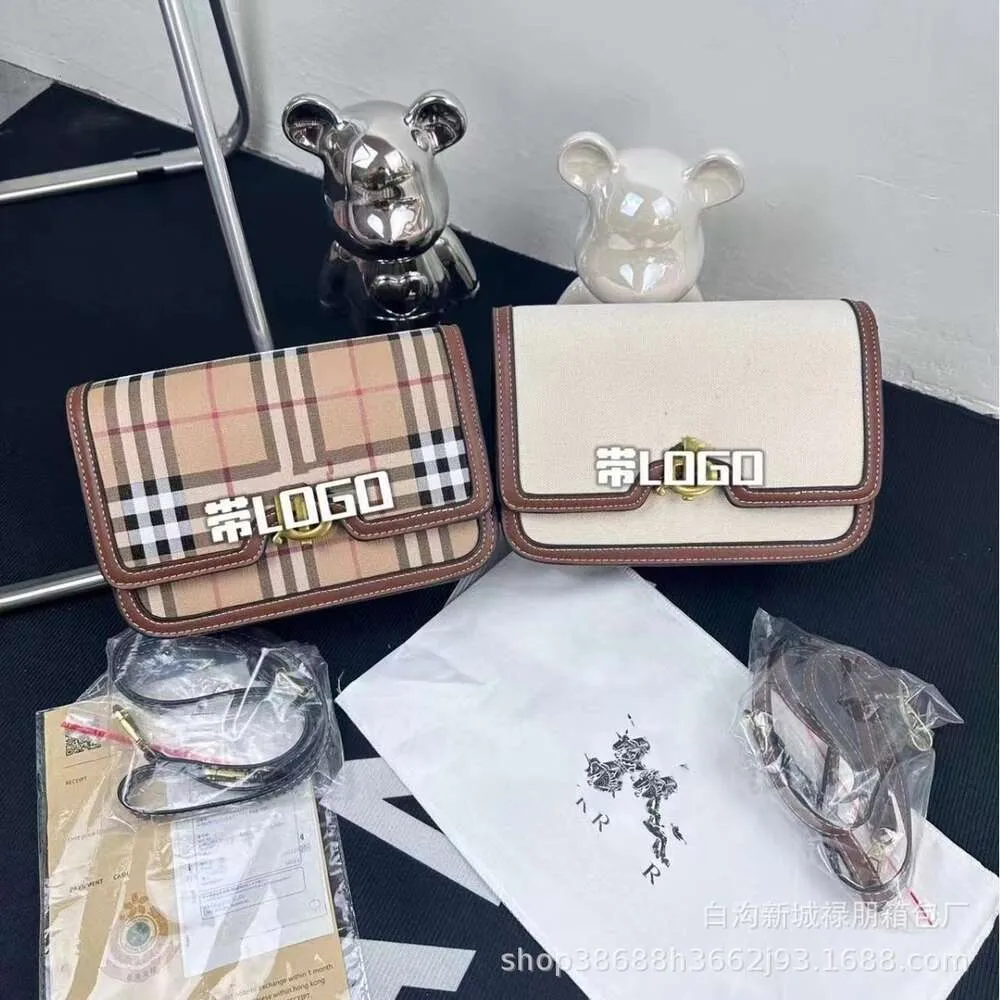 23 Autumn/Winter New Camera Red Book Samma Western Style Checkered One Shoulder Crossbody Women's Large Capacity Phone Bag 90% Factory Direct