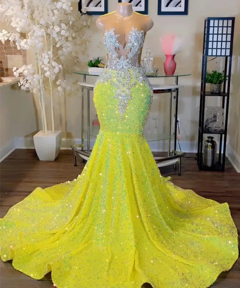 2024 Abito da ballo di sirene di paillettes giallo glitter per perline Applique Special OCN Women Party Wear 0227