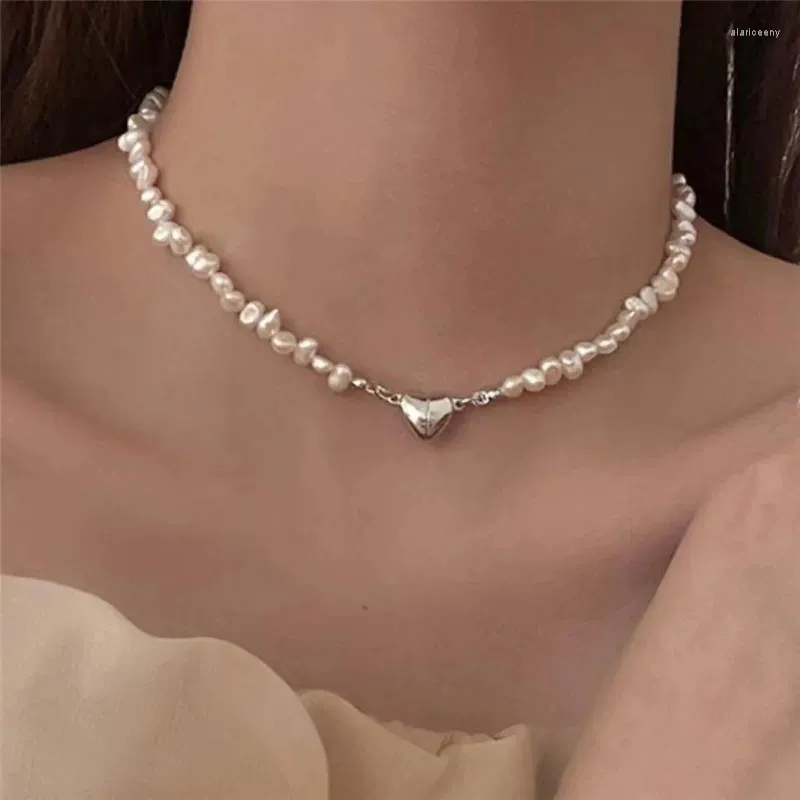 Choker Korean Pearl Chain Halsband Magnetic Heart Pendant For Women Girls 2024 Fashion Jewelry Bridal Engagement Presents