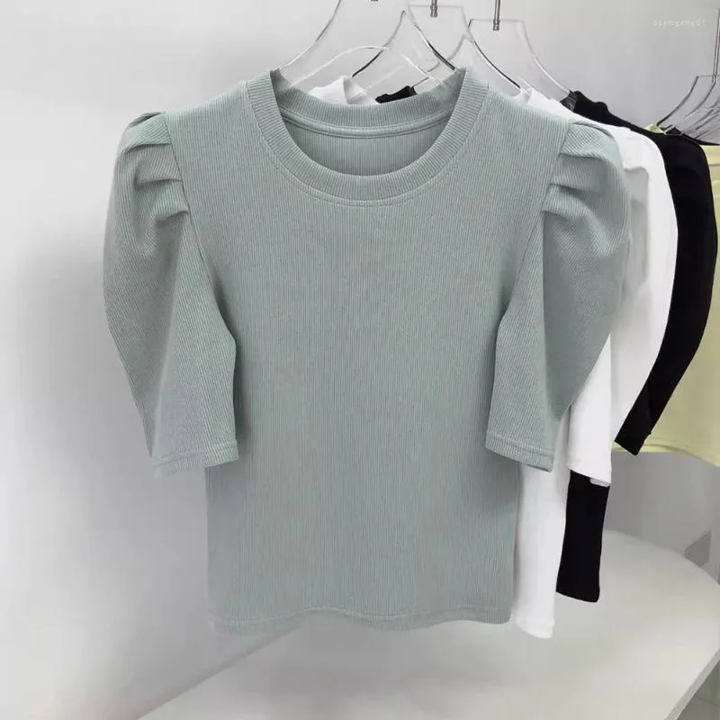 Kvinnors tröjor Spring Summer Fashion Slim Solid Color Sticked Short Pullover Kvinnor O-Neck Puff Sleeve White Black Ladies tröja