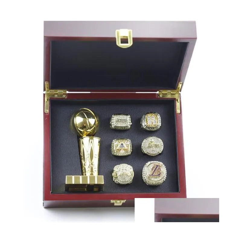 Anello solitario 6 pezzi Lk Basket Bryant Team Champions Anello da campionato Set con scatola di legno Trofeo Souvenir Uomo Donna Ragazzo Fan Brithd Dhgri