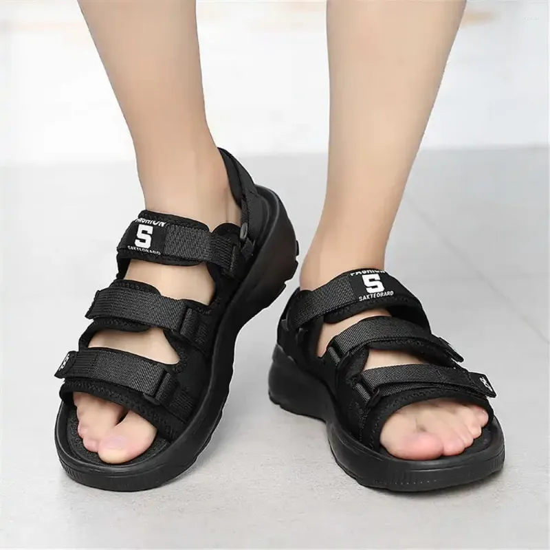 Slippers 39-40 Tweekleurige Tenis Verdes Teen Sandalen Mannen Schoenen Mannen Modellen Sneakers Sport Bovenste Eerste Graad merk Tientallen