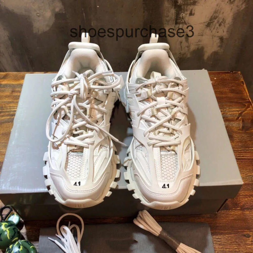 Designer Balencigs Fashion Casual Shoes Roller Skates 2024 High End Paris 3.0 Shoes Track Outdoor Thick Sole Elevated Shoes LED Light GT Mens Womens Shoes R0Qs