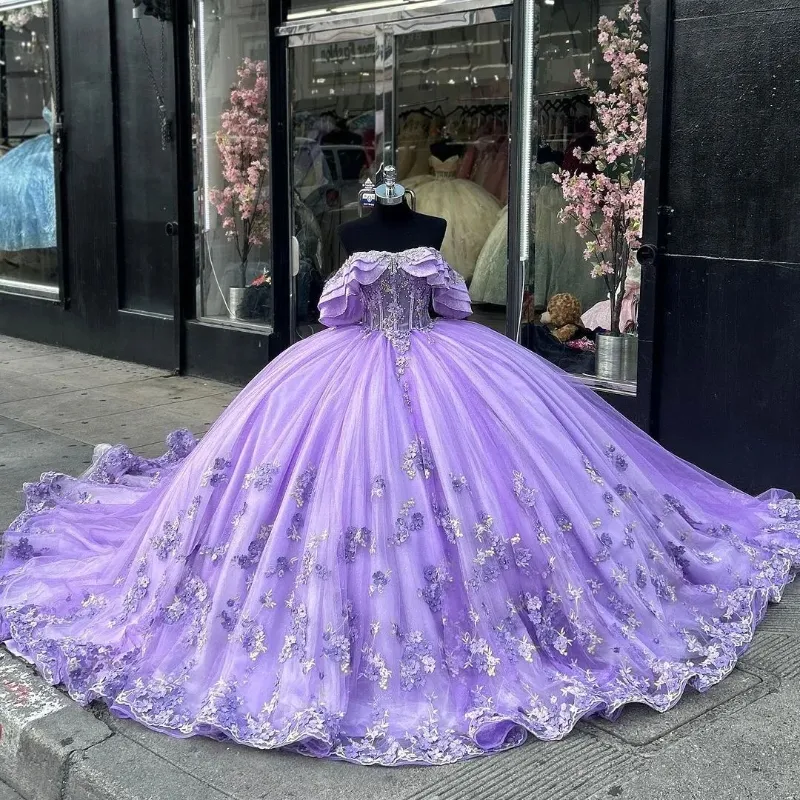 Lavendel glänsande av axel quinceanera klänning prom klänning blommig applikation spets tull prinsessa klänning söt 15 år gammal festklänning