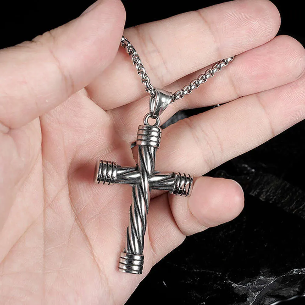 Wolf Tide Stainless Steel Fashion Necklace Versatile Domineering SkullAxe Leaf Cross Snake Pendant Titanium Mens And Womens Hip Hop Punk Rock Jwelry Wholesale