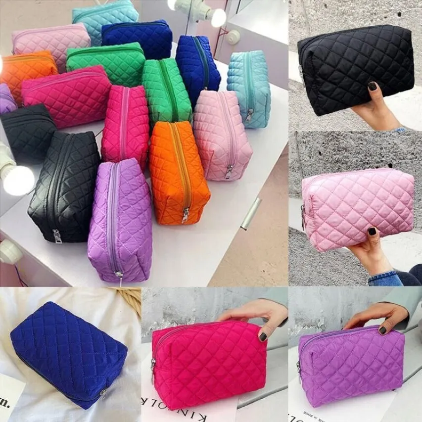 Borsa per trucco impermeabile in nylon da donna nuova Borsa per cosmetici a quadretti moda Borsa da viaggio Organizzatore da toilette con cerniera Ba1997