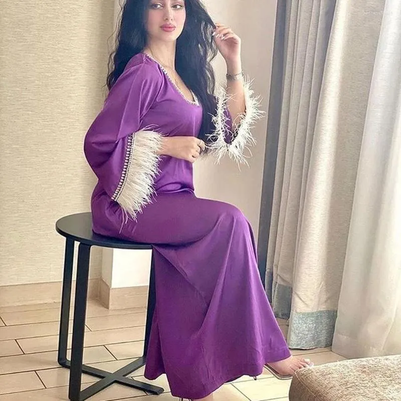 Vêtements ethniques AB061 Femmes violettes élégantes robes maxi femme robe marocaine vêtements 2024 manches longues évasées plumes d'autruche Dubai Party