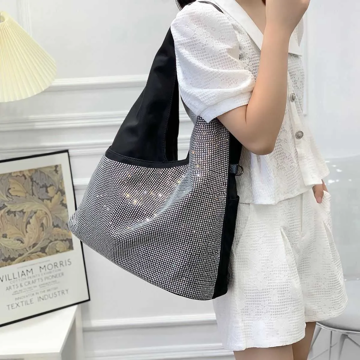 Shoulder Bags New Trendy Diamond Big Bag Fashionable South Korean Oxford Cloth with Cowhide Lightweight Travel Luggage Large Capacity 240427