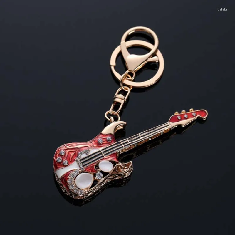 Nyckelringar Fashion Key Ring Guitar Shape Car Bag Chains Keychain for Ladies Women S0016