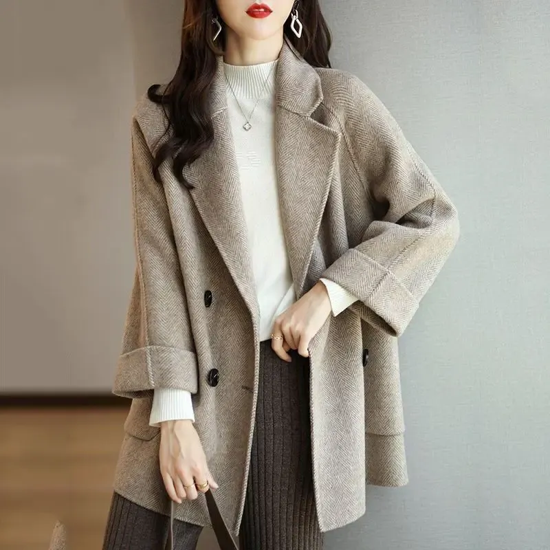 Blends Autumn and Winter New Wool Coat Ladies Temperament Allmatch Coat Solid Retro Doublebreasted Long Warm Winter Women's Overcoat