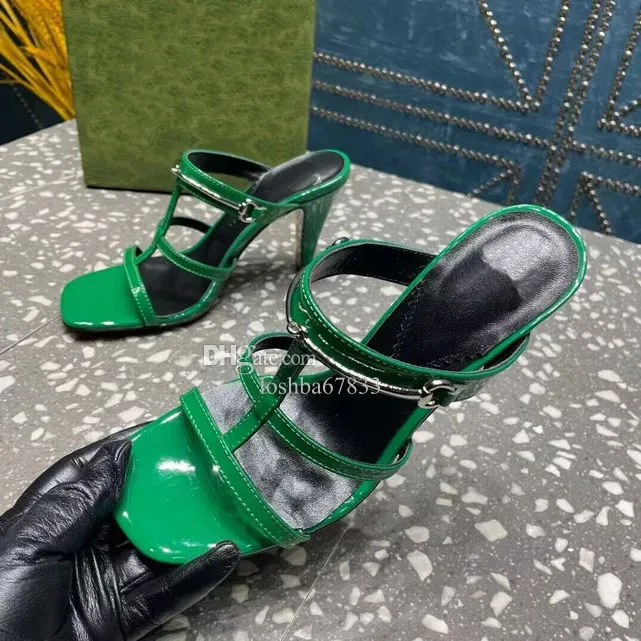 Kvinnors sandaler Summer Open Toe High Heel 8,5 cm Sandaler äkta läder Sole Fashion Factory Direct Sales Square Sandaler 35-42
