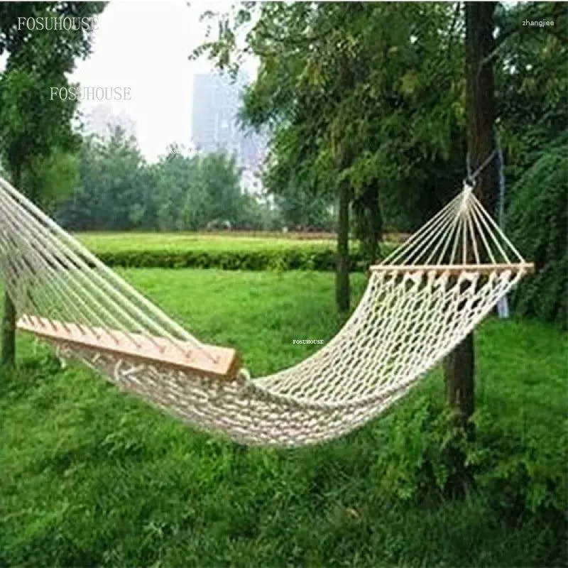 Campmöbler Moderna utomhussvängningar Hammock Camping Field Sling Light Luxury Dormitory Swing Cradle Bited Rope Double Mesh Hanging Tree