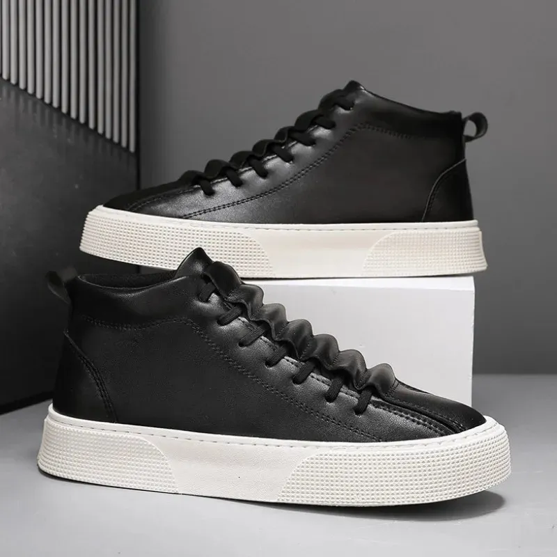 Mens Sneakers Fashion Leather Casual Shoes For Men Vulcanized High Top Board spetsar Lägenheter Zapatos Hombre 240219