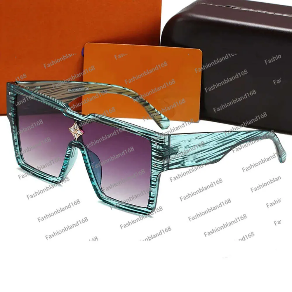 2024 Designer solglasögon för kvinnor Blue Waimea Square Solglasögon Klassiska vintage UV400 utomhus Oculos de Sol med boxglasögon Lunette de Soleil