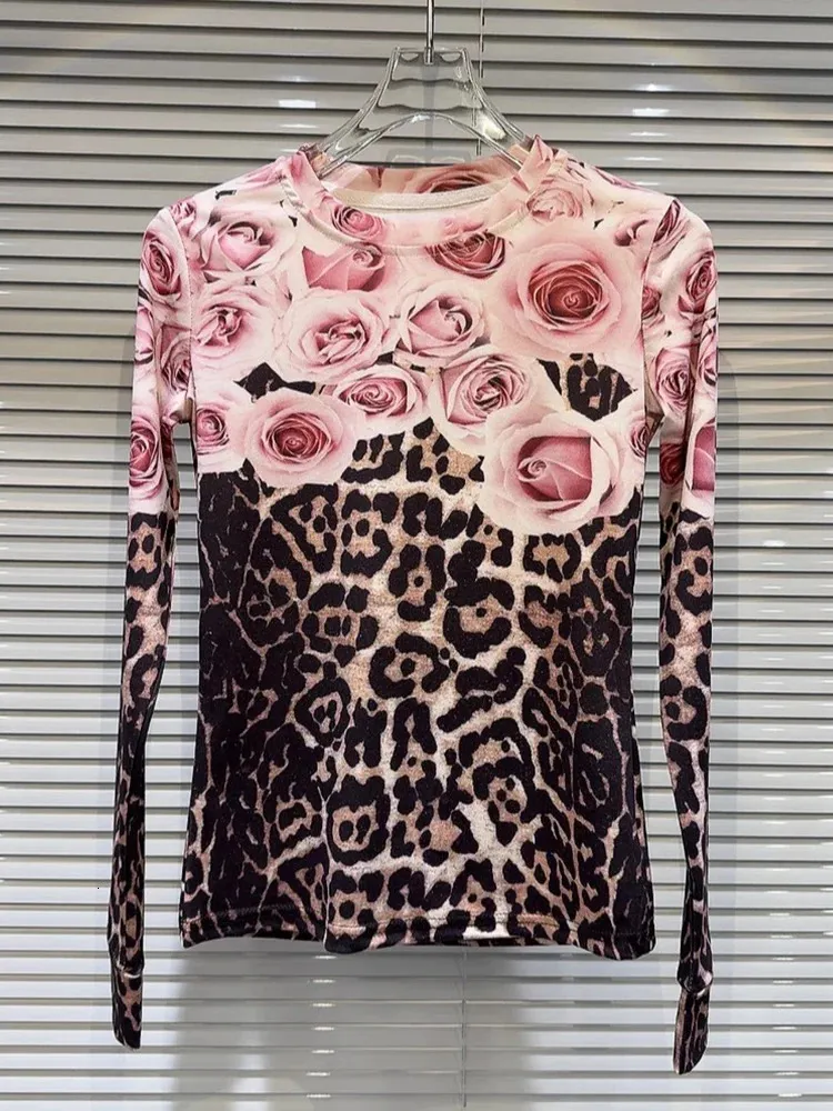 Rose Leopard Print T -shirt för kvinnor o nacke långärmad strecth smal koreanska mode toppar vintage lapptäcke grafik y2k kläder 240219