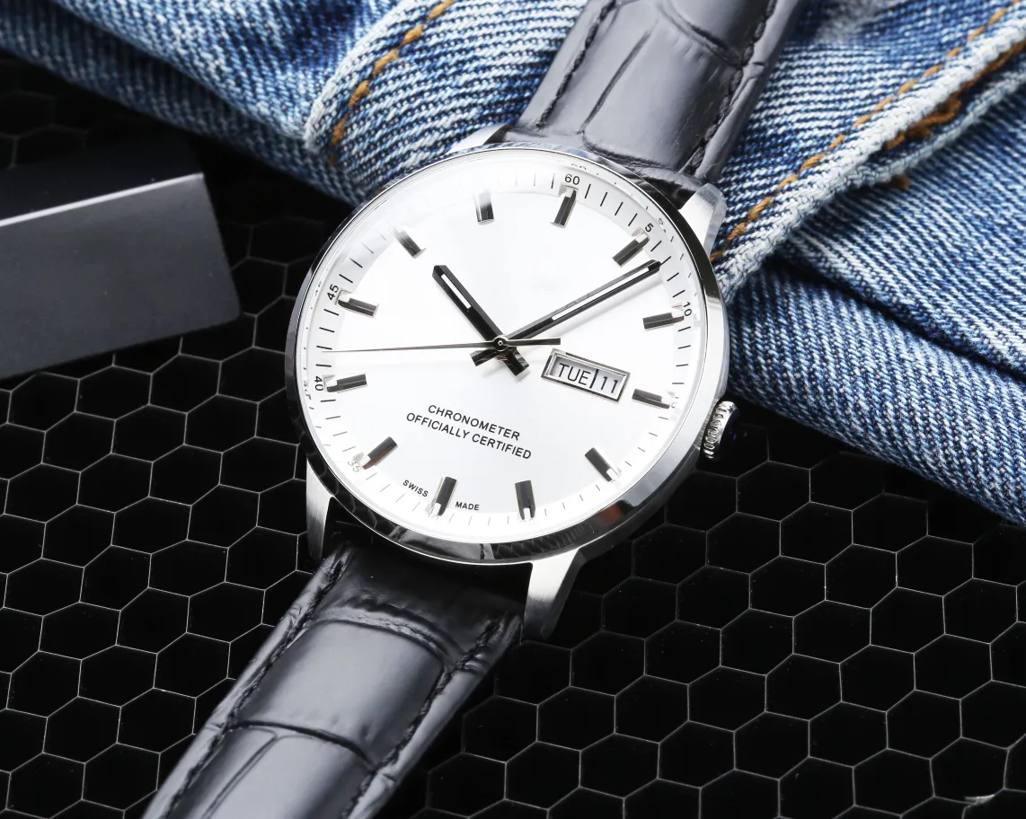 Reloj de moda para hombre Commander 8215 movimiento 40 mm Tamaño Cristal de zafiro 120 m resistente al agua Reloj de diseñador de marca de alta calidad con caja