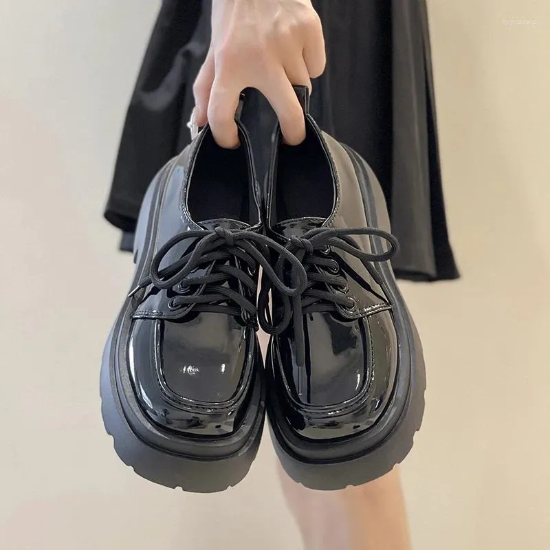 Casual Shoes Patent Leather Platform Oxford Women Lace-Up Thick Bottom Pumpar Woman Fashion Chunky Heels Non-Slip Flats Student