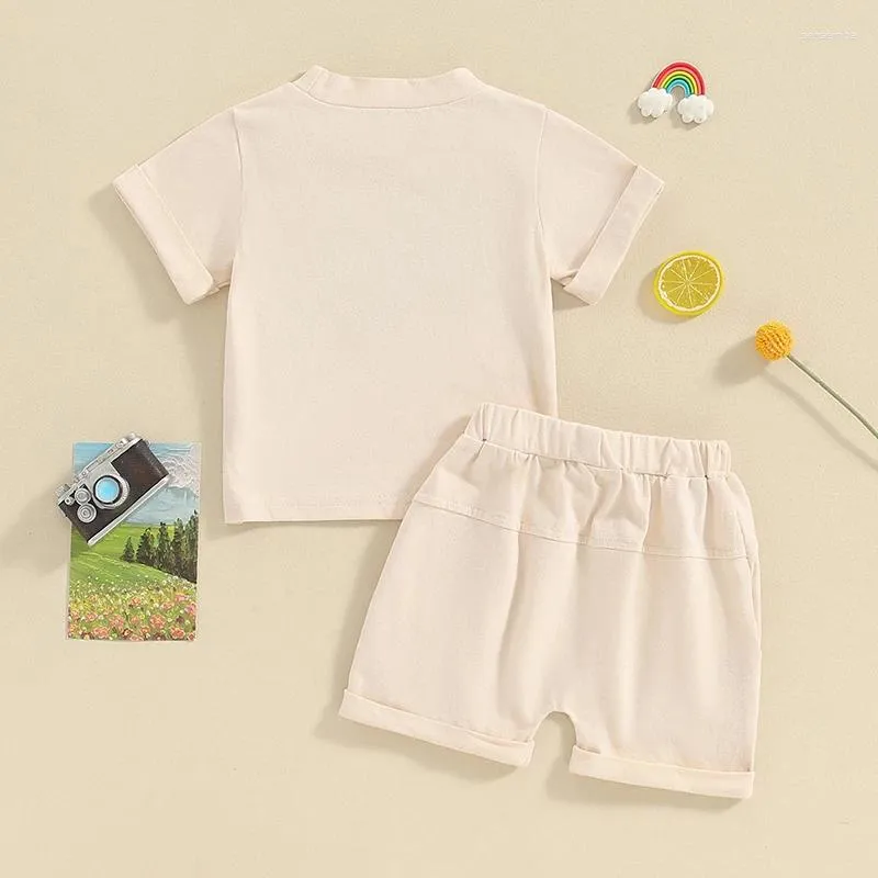 Kledingsets GINEVSAL Peuter Baby Boy Zomeroutfit Mamas Kleding Ronde hals Korte mouw Letter Mama Mini T-shirt Tops Shorts Set