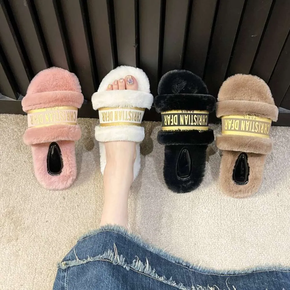 Large Size Woolen Slippers for Women to Wear in Autumn and Winter, 2023 New Internet Celebrity Lazy Person at Home Hot Selling Cotton Slippers for Pregnant