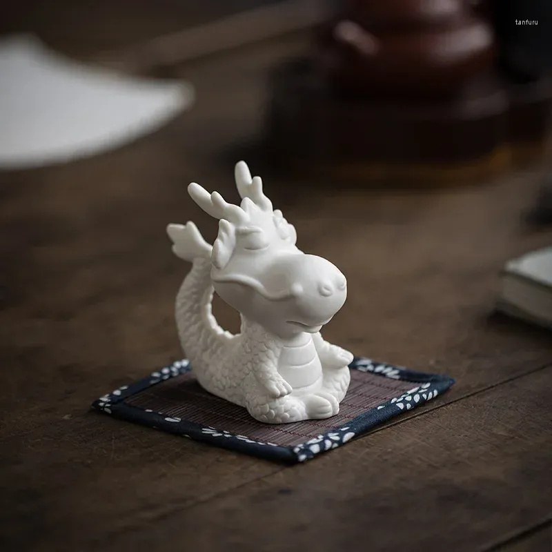 Tea Pets 2024 Simpatico cartone animato Drago Ornamenti Animali domestici di buon auspicio Decorazione della casa Regali di artigianato in ceramica