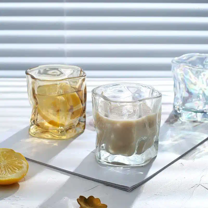Set di bicchieri da vino di 4 bicchieri twist trasparenti in vetro da whisky con bicchieri in stile INS di alto valore estetico