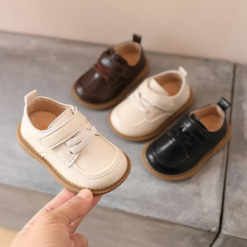 Sneakers New Spring Autumn Baby Brown Black Leather Shoes for Boys Toddler Girls White Casual Shoes Kids Soft Bottom Dress Party Shoes