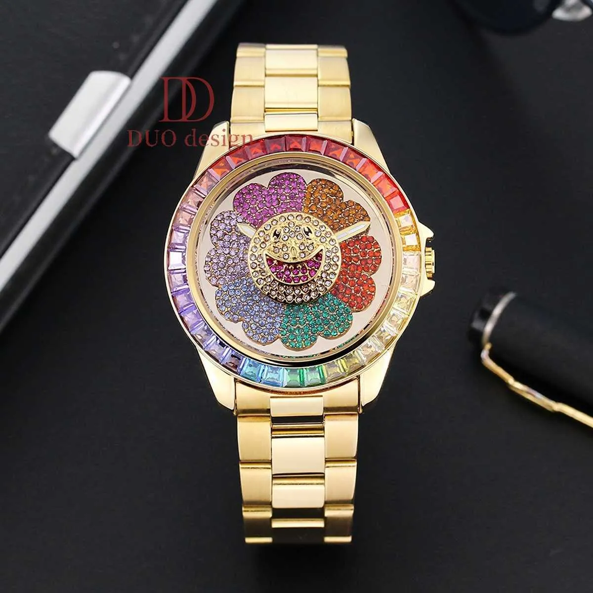 Hip Hop glacé mode personnalité tournesol rotatif couleur diamant incrusté moissanite montre à Quartz pour hommes