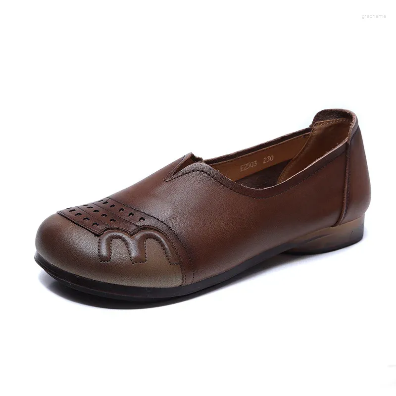 Chaussures décontractées 2024 Mocassins plats en cuir de vache souple pour femmes âgées grand-mère marron noir