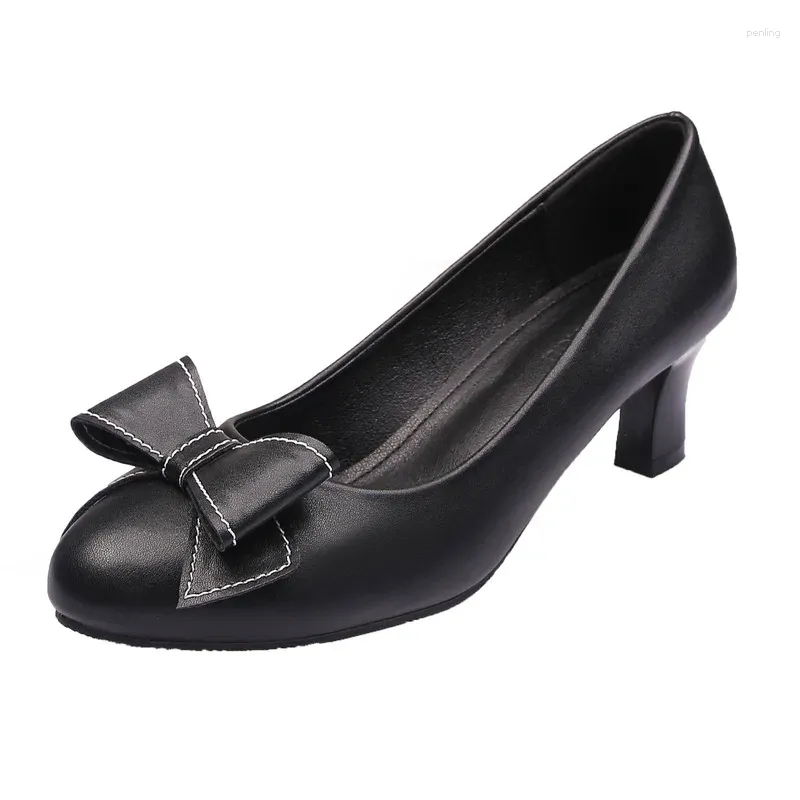 Robe chaussures 2024 automne femmes talons hauts fond souple en cuir talon moyen noir bureau dame amande-orteil peu profond pompes à nœud papillon