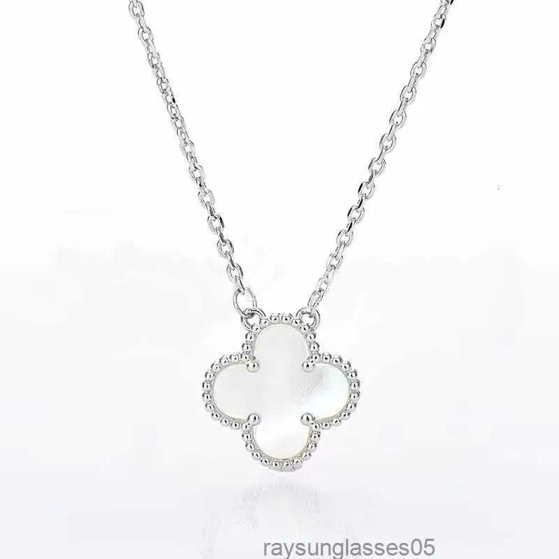 العلامة التجارية 15mm Clover Necklace Charm Charm Flower Flower Cleef Netclace Luxury Diamond Agate 18K Gold Designer Necklace for Women BC5M9