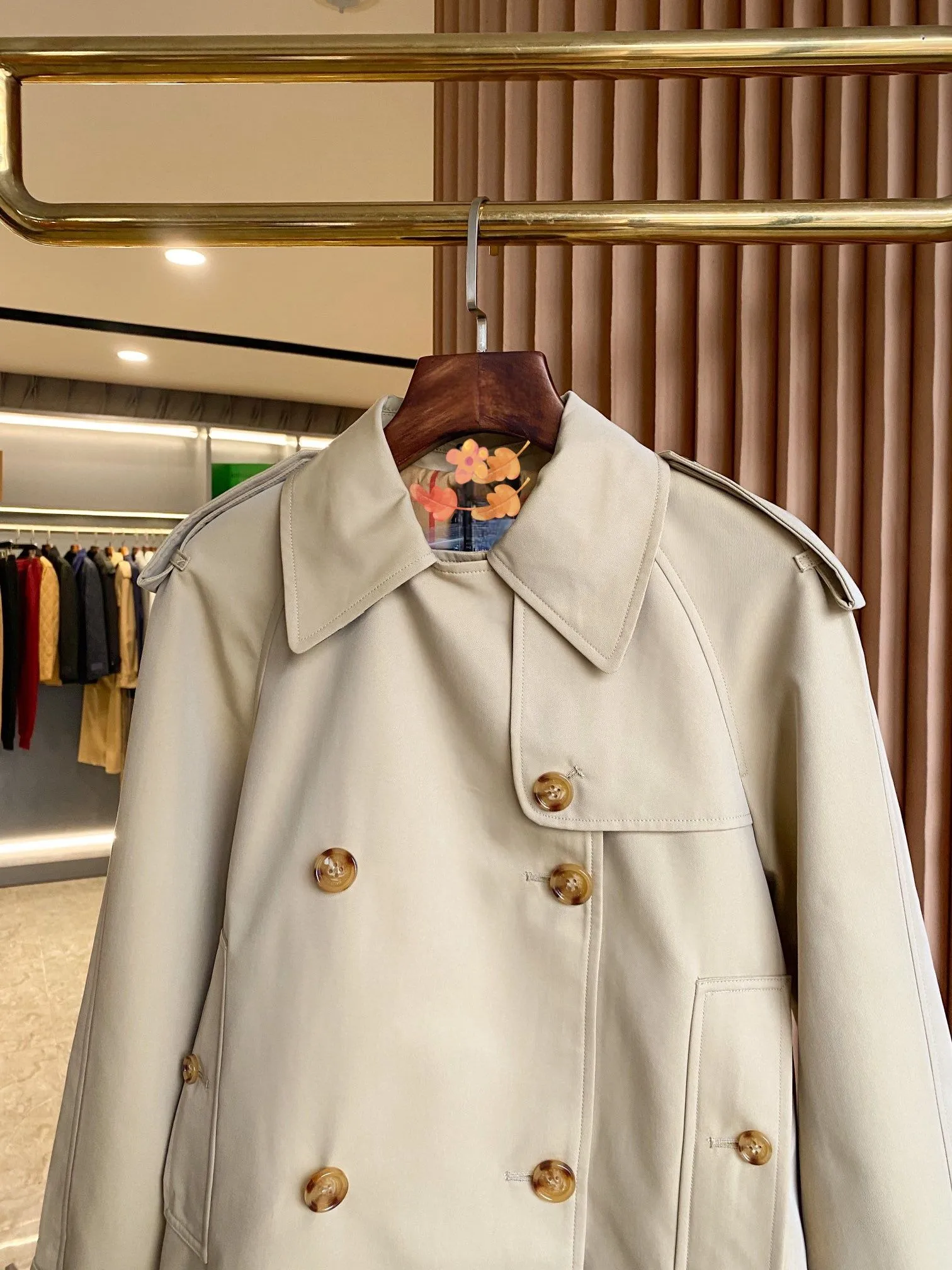 ジャケット・アウター Riu: Plaid sleeve short trench coat RIU Plaid sleeve short trench coat