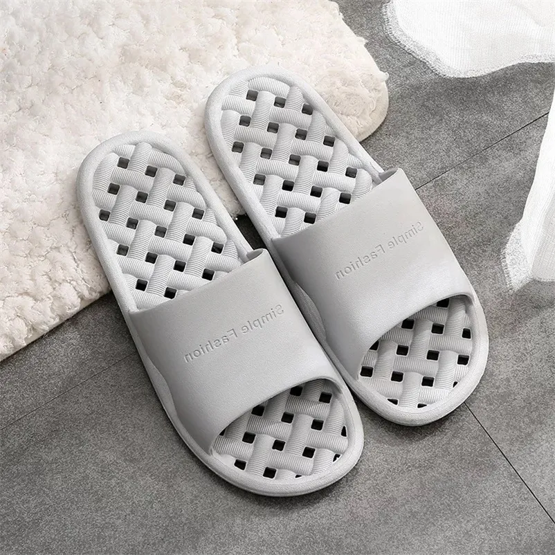 2024 Mannen Vrouwen designer Slippers EVA Zomer Mode Platte Strand Schoenen gaten Bad thuis Zwembad Sandalen muilezels sandaal sandles