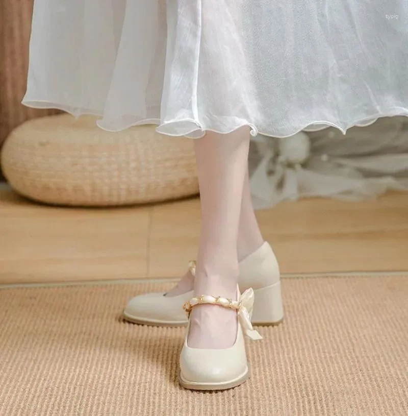 Zapatos de vestir Tacones altos para mujer 2024 Bombas Punta cuadrada Gótico Calzado de verano para mujer Mary Jane Estilo japonés Lolita con lazo Blanco A