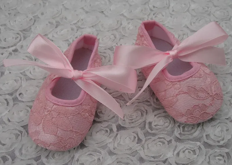 Chaussures d'extérieur mignonnes en dentelle et soie pour bébé, premiers marcheurs en coton avec nœud en ruban, chaussures de berceau pour enfants 0/18M, 6 paires/lot