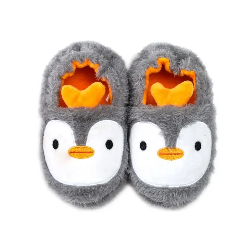 Outdoor 2022 Winter schattige pinguïn kinderen slippers comfortabele baby warme katoenen schoenen jongens en meisjes huis binnen dieren pluche slippers