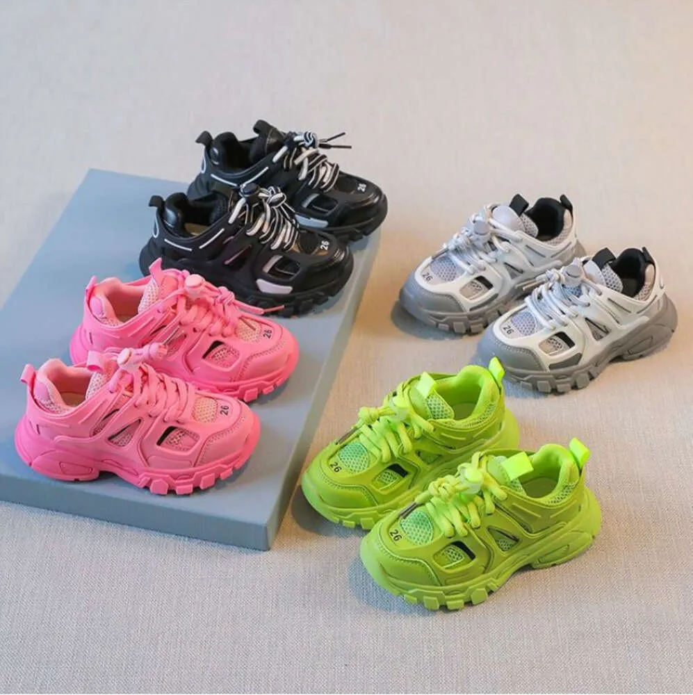 2024 Scarpe per bambini sneakers firmate primavera autunno scarpe per bambini ragazzi ragazze sportive traspiranti per bambini ragazzi giovani scarpe da ginnastica casual per bambini neonati sneaker atletica 133ess