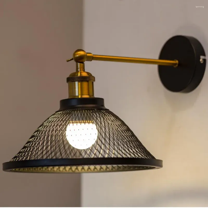 Lampada da parete Vintage Rete in ferro Moderna Gabbia in metallo nero Luci Camera da letto Comodino Corridoio Illuminazione retrò