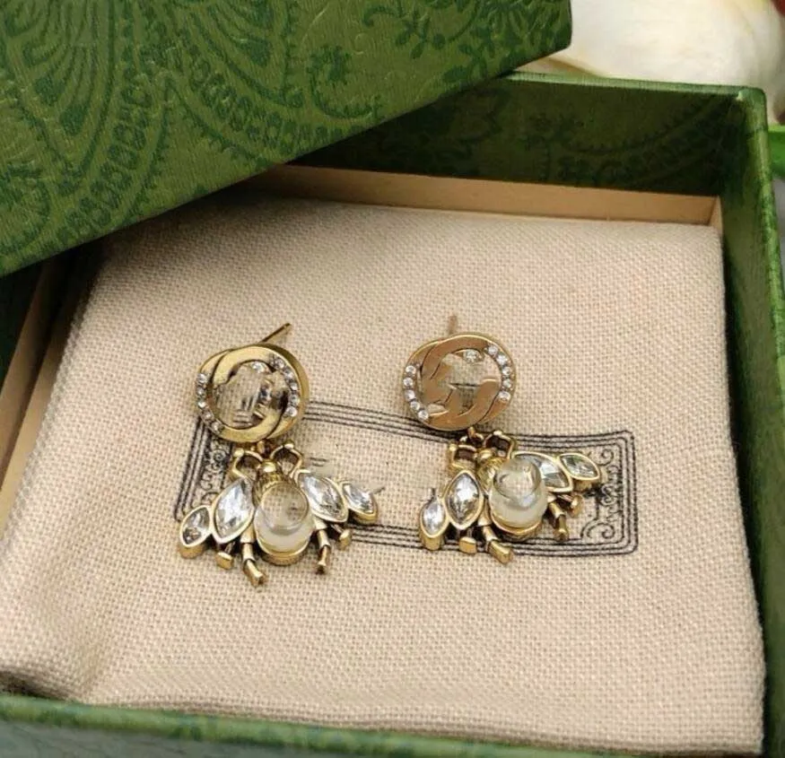 Luxus Desinger Frauen Ohrringe Biene Erdbeere Blume Ohrstecker Mode Vintage Ohrringe Schmuck Hochzeitsgeschenk Zubehör