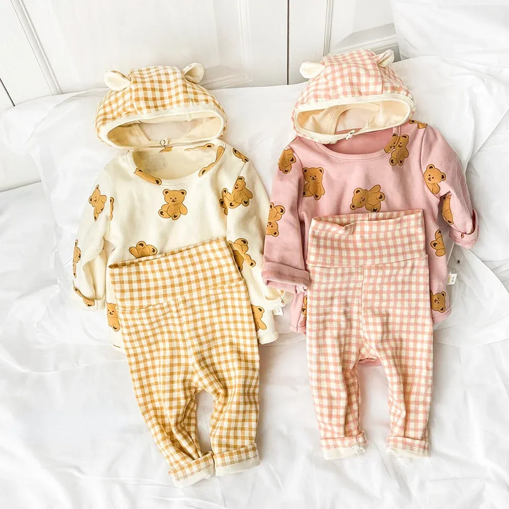 Sets 1118C Baby Clothing Set Home Suit Spring 2022 Bear Plaid Baby Boy Three Piece Set Coat + Pants + Hat Baby Girl's Bottoming Suit