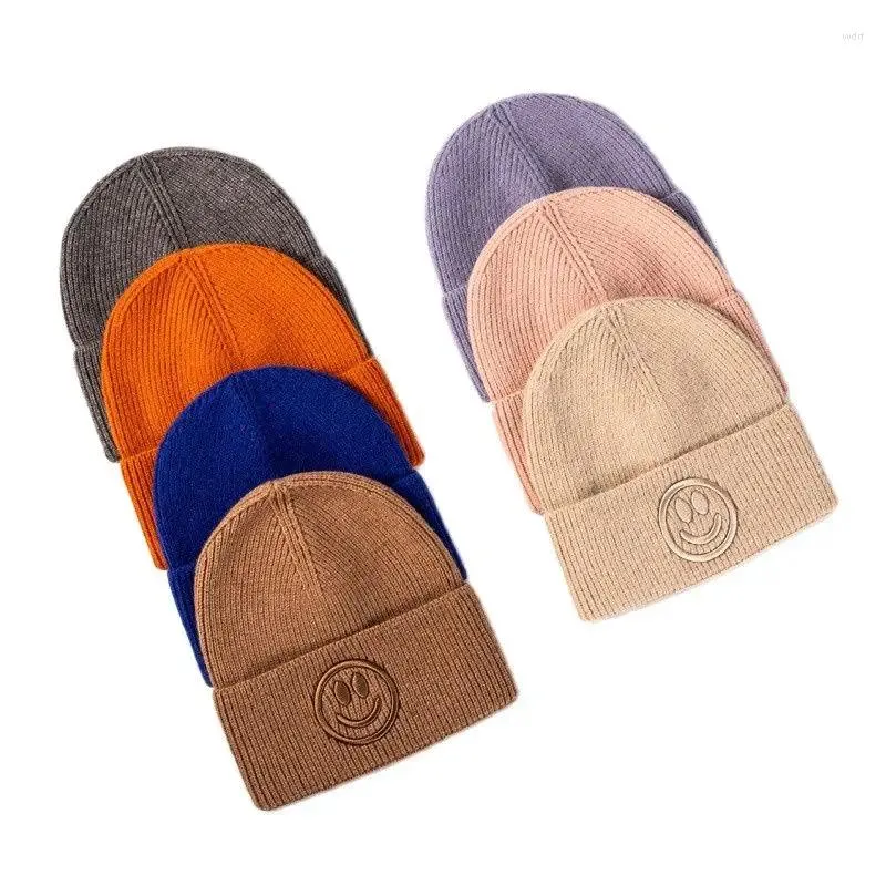 Bérets Chapeaux d'hiver pour femme Sourire Bonnets tricotés Chapeau Fille Automne Femme Happy Beanie Caps Gorros Warmer Bonnet Dames Casquette Casual