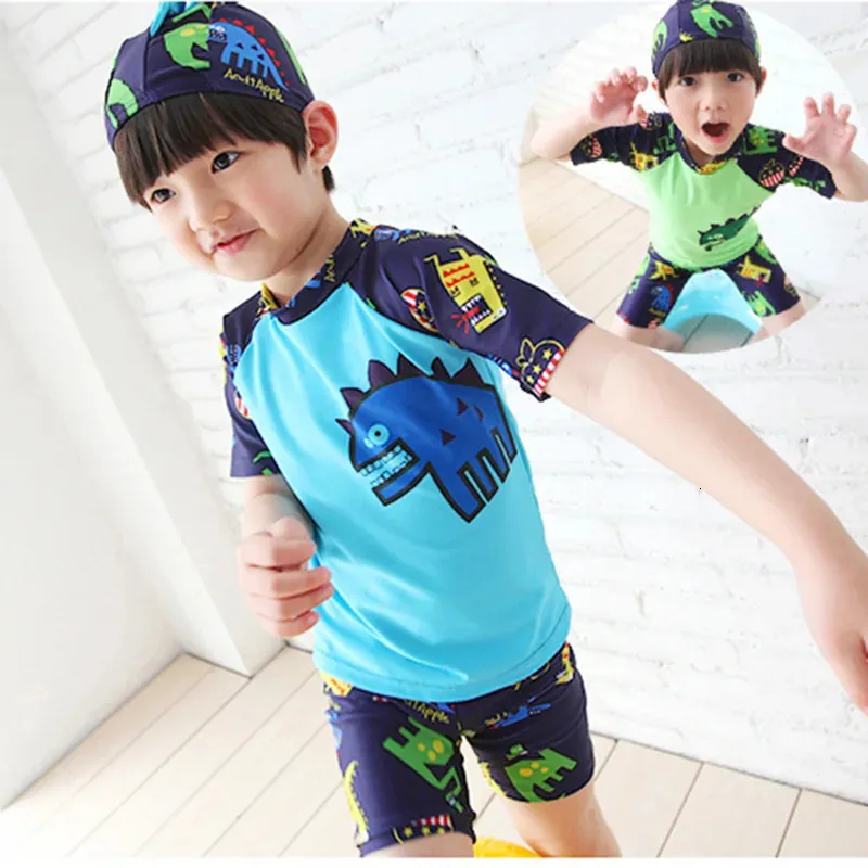 Çocuk Mayo Karikatür Dinozor 2 Parça Swim Suits Güneş Biçimi Plajı Kostüm Bodysuit Cap Boys Boys Mayo 213y 240226