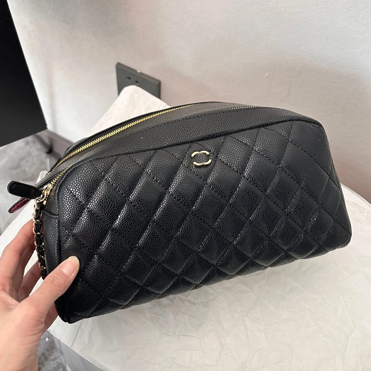 Ny mode 24C Chain Bag Kvinnor Makeup Bag Wash Bag Big Capacity Diamond Mönster Denim Tyg Luxury äkta läder Fashion Canvas Designer Handväska toalettartiklar