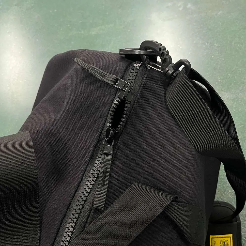 Corteiz duffle bag トラベルバッグ　スポーツ　バック　イエロー Corteiz duffle bag トラベルバッグ スポーツ バック イエロー