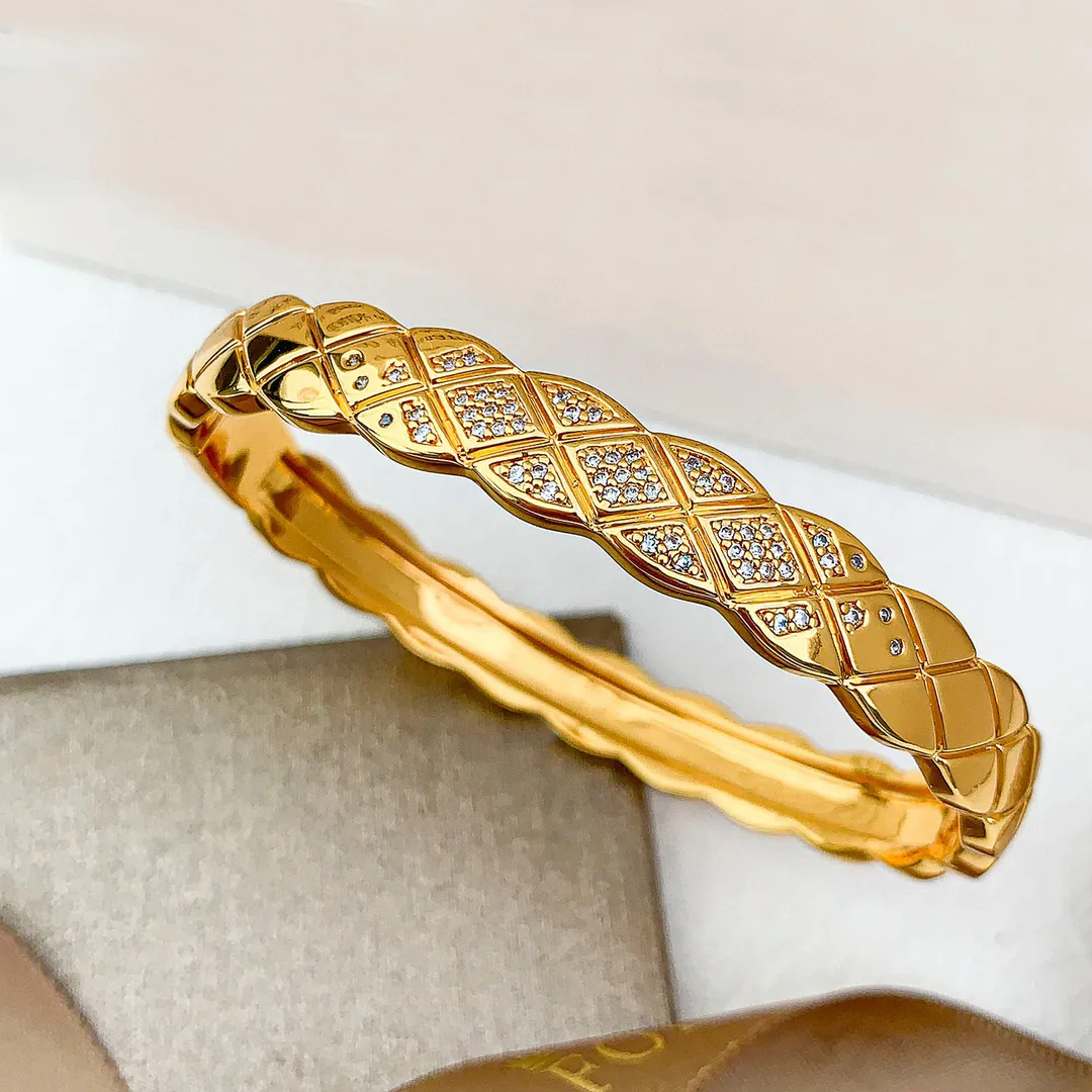 Designers Designer de judeus para mulheres Srhombus Pattern Charm Bracelet