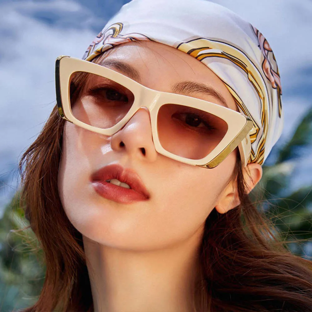 Metal Edged Cat's Eye Solglasögon för kvinnor, europeiska och amerikanska Instagram Fashion Sunscreen Korean gränsöverskridande solglasögon, Solshade Glasses Trend