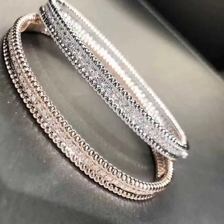 Ontwerper Van cl-ap Fanjia High Edition Klassiek Veelzijdig V-goud dik verguld 18K smalle enkele rij diamanten armband Full Sky Star One Female