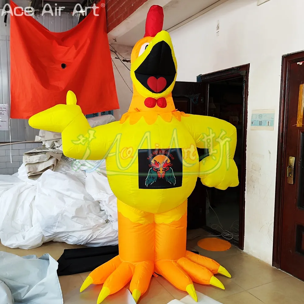 Gallina pop-up pubblicitaria con gallo gonfiabile da 2,5 m H per la decorazione di feste o la promozione di ristoranti